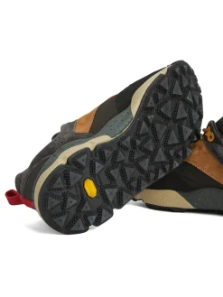 Barbour x Flower Mountain Back Country Uni Trainers