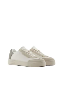 English Sneaker