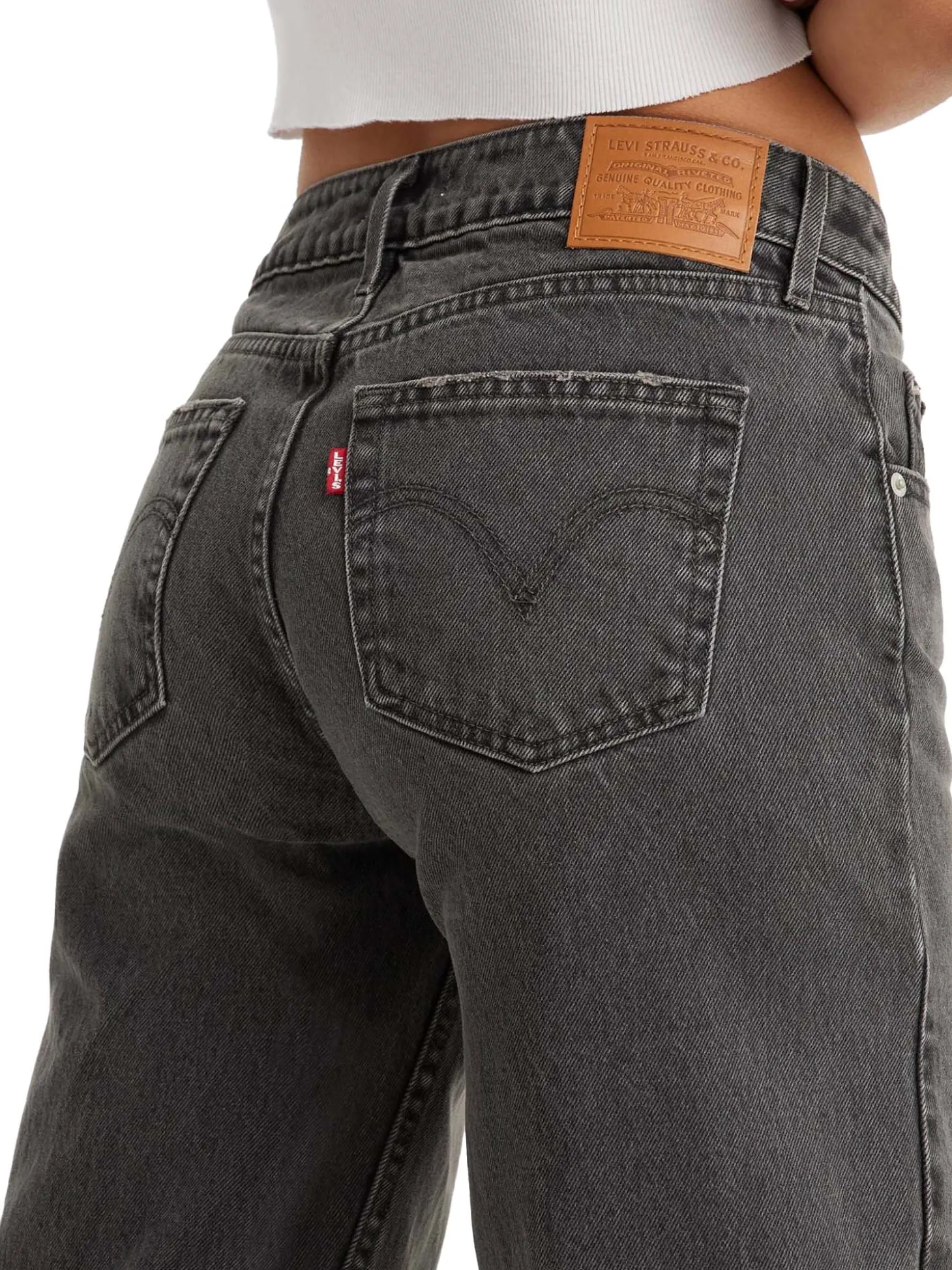 Jeans bassi ampi