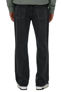 LOOSE FIT JEANS