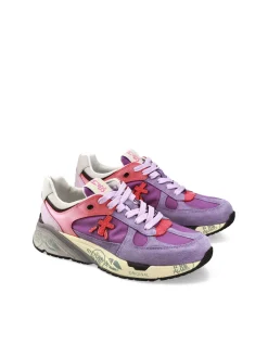 Mased Sneakers