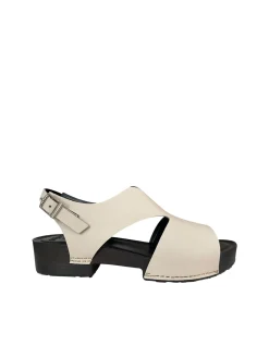 Nat Shoes
