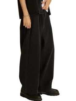 Oliver Denim Pleated Pant