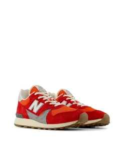 Scarpe U475