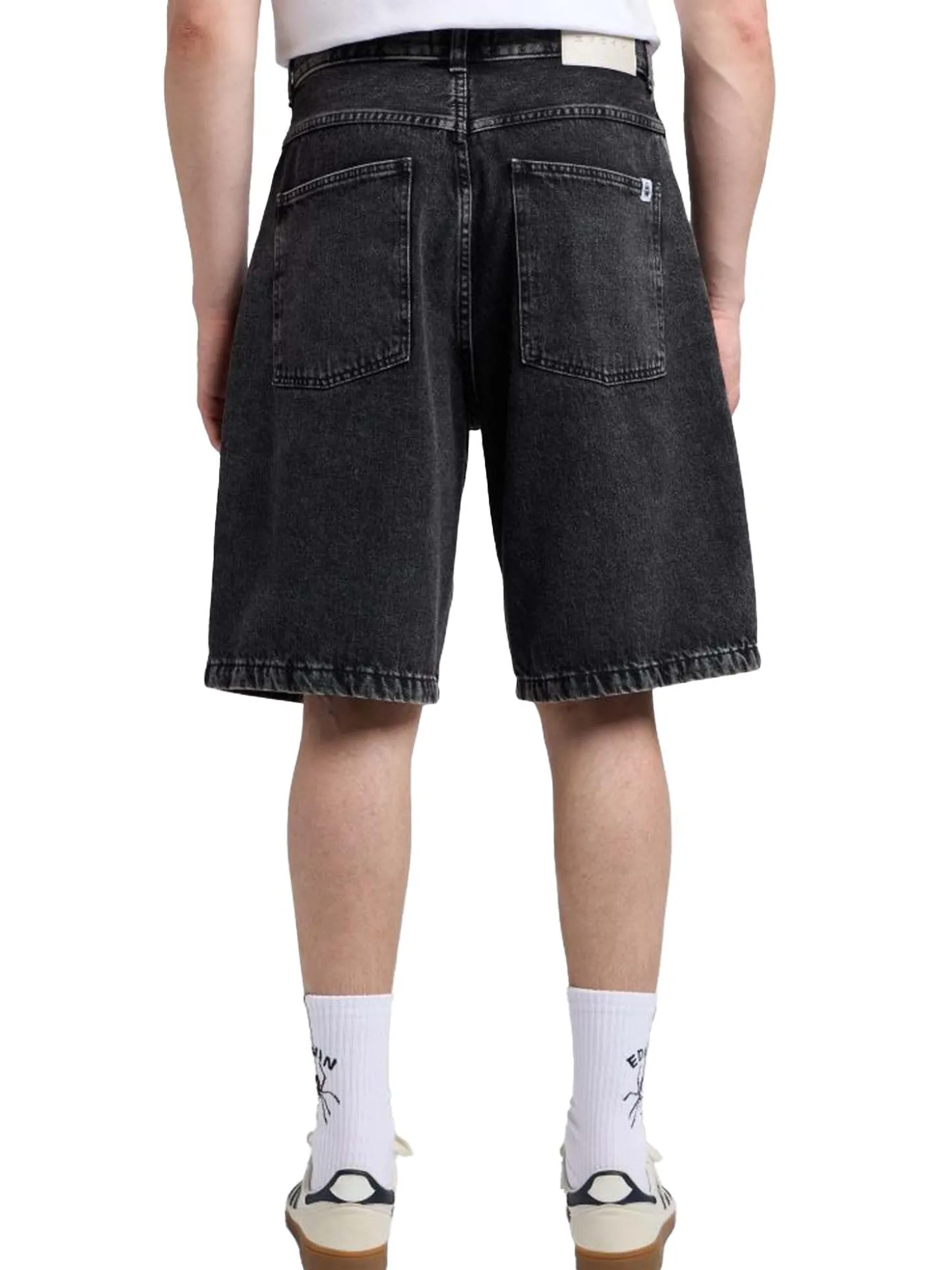 Short Worker