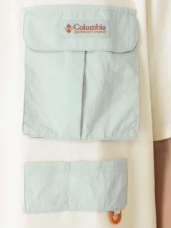 T-Shirt Pocket Cove Beach