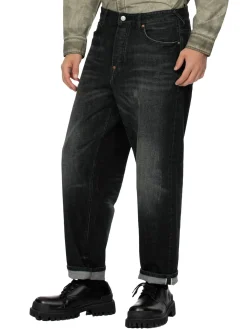 Washed Seagull Embroidery Fashion Fit Jeans
